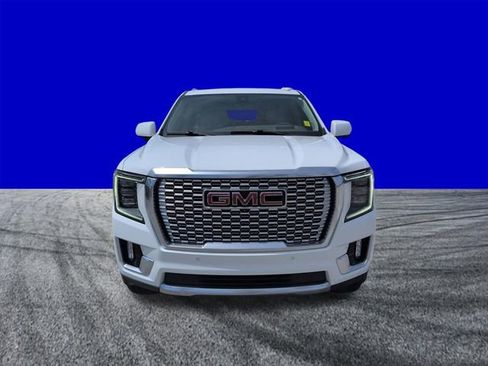 Used 2022 GMC Yukon Denali w/ Denali Ultimate Package RWD image 9