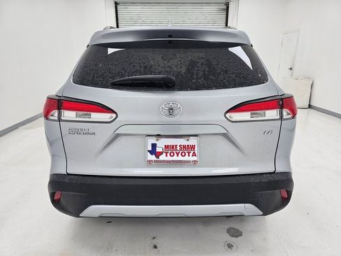 Used 2023 Toyota Corolla Cross LE image 19