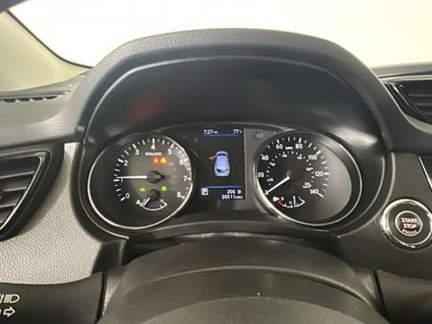 Used 2019 Nissan Rogue Sport SV w/ All-Weather Package AWD/4WD image 17