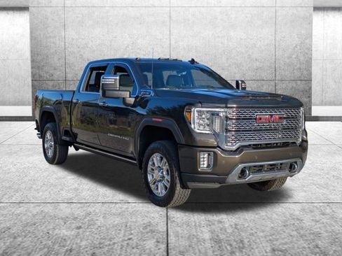 Used 2022 GMC Sierra 3500 Denali w/ Denali Ultimate Package image 3
