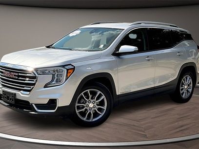 Used 2022 GMC Terrain SLT