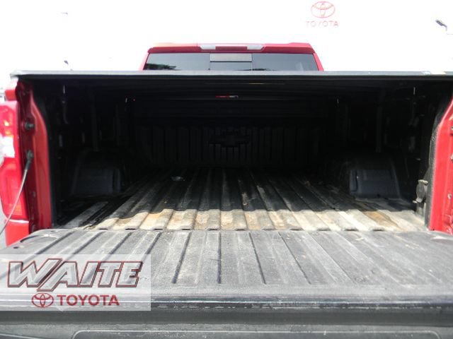 Used 2022 Chevrolet Silverado 1500 LT Trail Boss w/ LT Trail Boss Premium Package AWD/4WD image 4