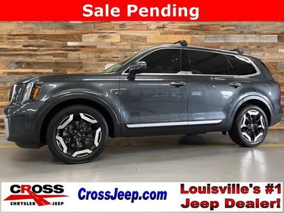 Used 2023 Kia Telluride S w/ S Sunroof Package
