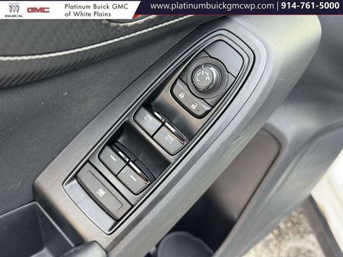 Used 2023 Subaru Crosstrek 2.0i image 16