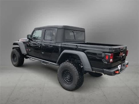Used 2023 Jeep Gladiator Mojave image 4