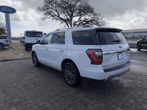 Used 2021 Ford Expedition Limited image 4