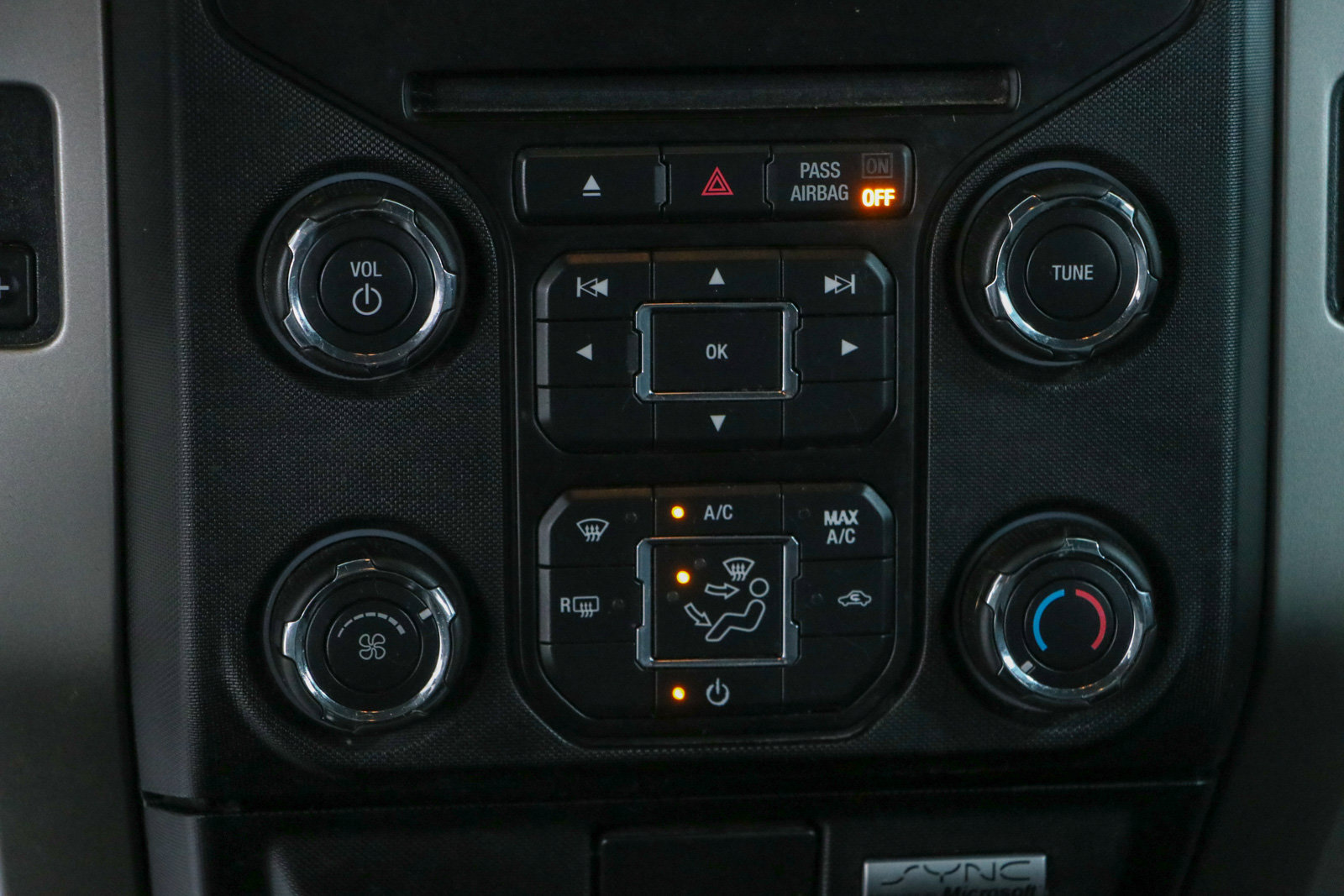 Used 2013 Ford F150 XLT w/ Luxury Equipment Group RWD image 21