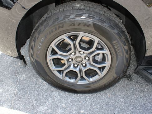 Used 2025 Ford Expedition Active AWD/4WD image 10
