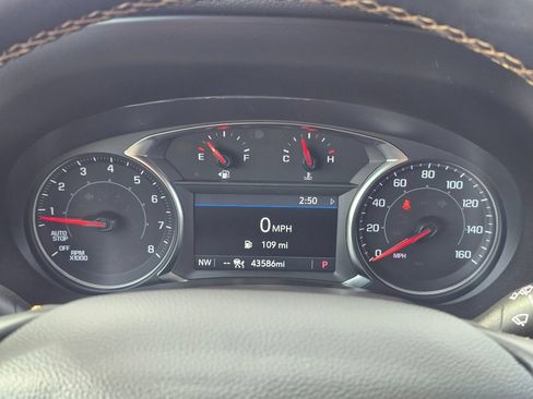 Used 2024 GMC Terrain AT4 w/ LPO, Floor Liner Package AWD/4WD image 18