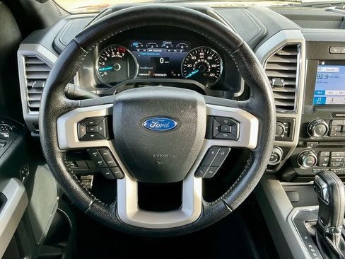 Used 2016 Ford F150 Lariat image 37