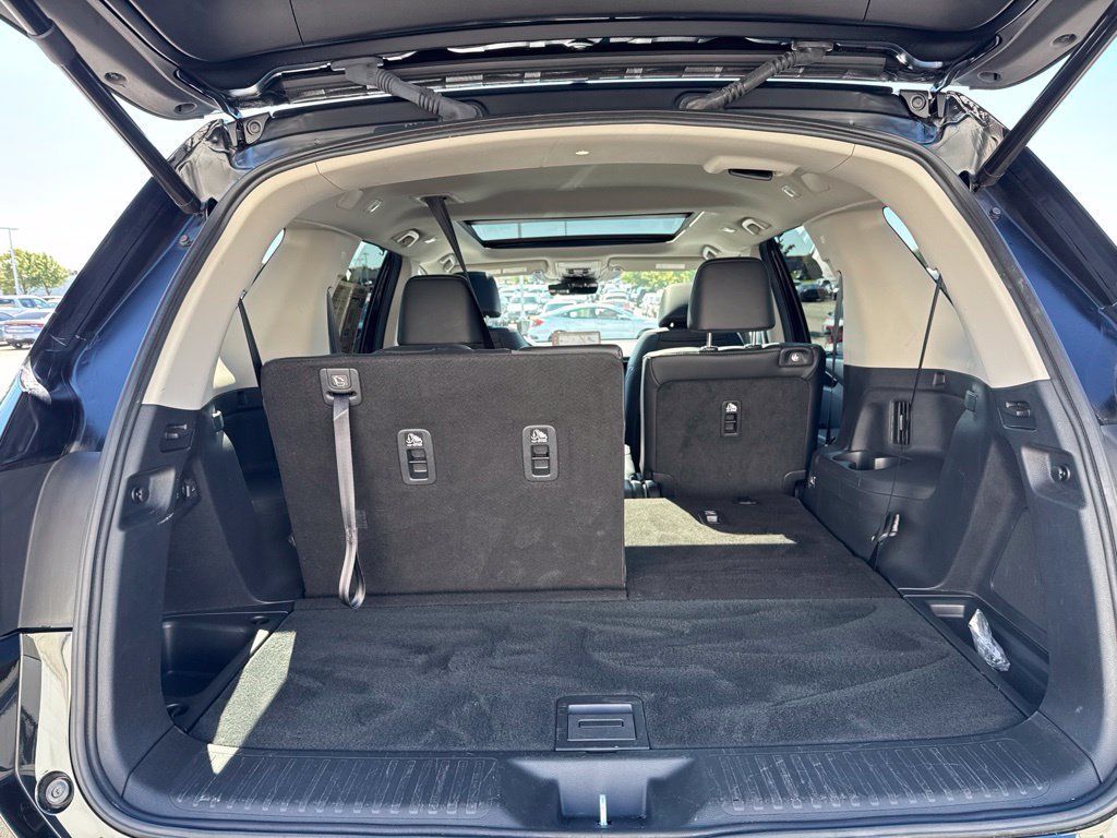 Used 2025 Honda Pilot Elite image 39
