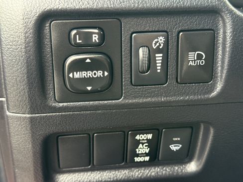 Used 2023 Toyota 4Runner SR5 AWD/4WD image 22