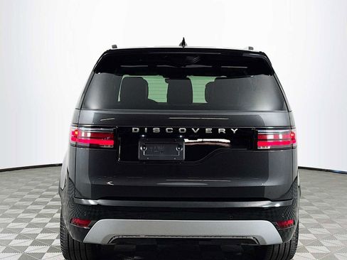Used 2024 Land Rover Discovery Metropolitan Edition image 6