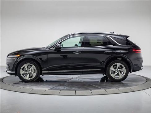 New 2026 Genesis GV70 2.5T AWD/4WD image 2