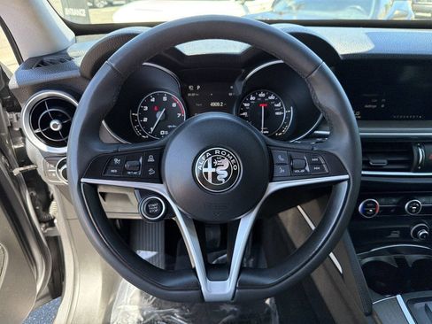 Used 2018 Alfa Romeo Stelvio Ti AWD/4WD image 33