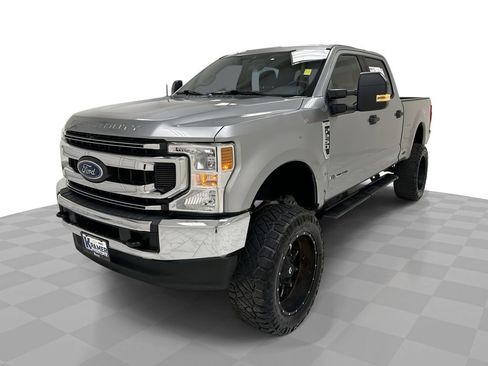 Used 2020 Ford F250 XLT image 1