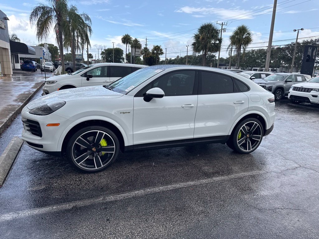 Used 2023 Porsche Cayenne Coupe AWD/4WD image 12
