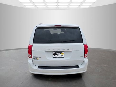 Used 2016 Dodge Grand Caravan SXT w/ Security Group FWD image 10
