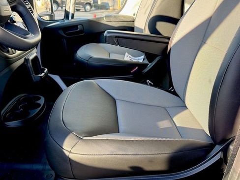 New 2026 RAM ProMaster 2500 w/ Convenience Group image 16