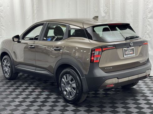 Used 2025 Nissan Kicks S image 6