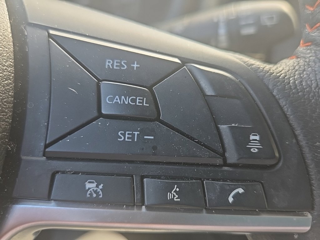 Used 2024 Nissan Kicks SR w/ SR Premium Package FWD image 18