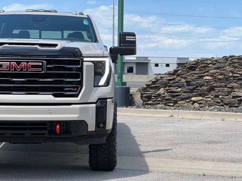 Used 2026 GMC Sierra 3500 AT4 w/ AT4 Premium Plus Package AWD/4WD image 12