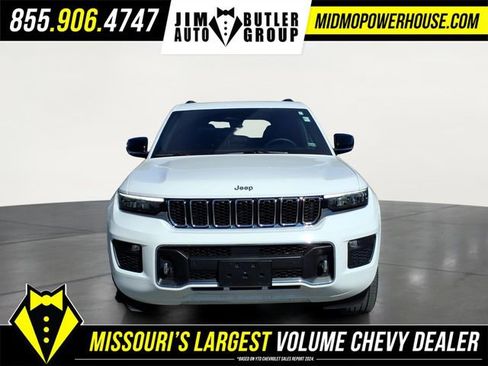 Used 2023 Jeep Grand Cherokee Overland w/ Luxury Tech Group IV image 12