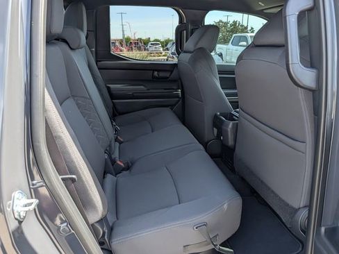 Used 2025 Toyota Tacoma SR5 AWD/4WD image 28