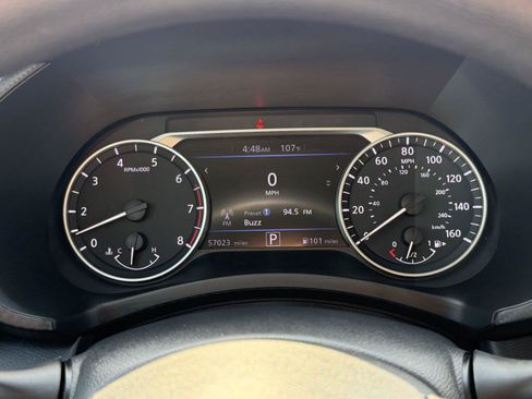 Used 2024 Nissan Sentra SV FWD image 28
