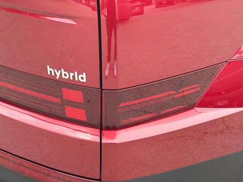 Used 2024 Hyundai Santa Fe SEL FWD image 24