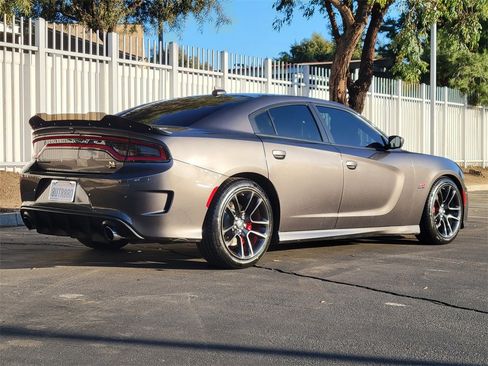 Used 2020 Dodge Charger Scat Pack image 2