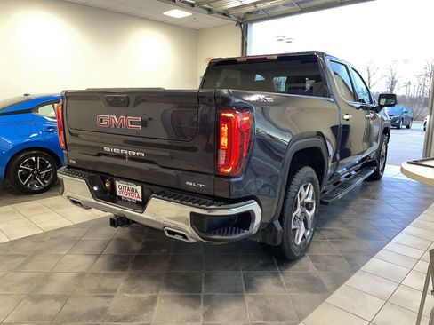 Used 2025 GMC Sierra 1500 SLT w/ SLT Premium Package image 4