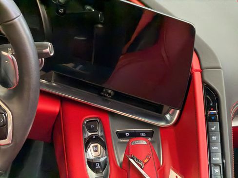 Used 2021 Chevrolet Corvette Stingray Premium Conv w/ Z51 Performance Package RWD image 20