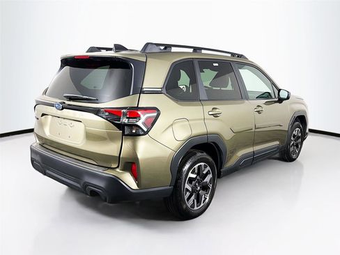 Certified 2026 Subaru Forester Premium AWD/4WD image 7