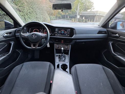 Used 2019 Volkswagen Jetta S w/ Driver Assistance Package image 19