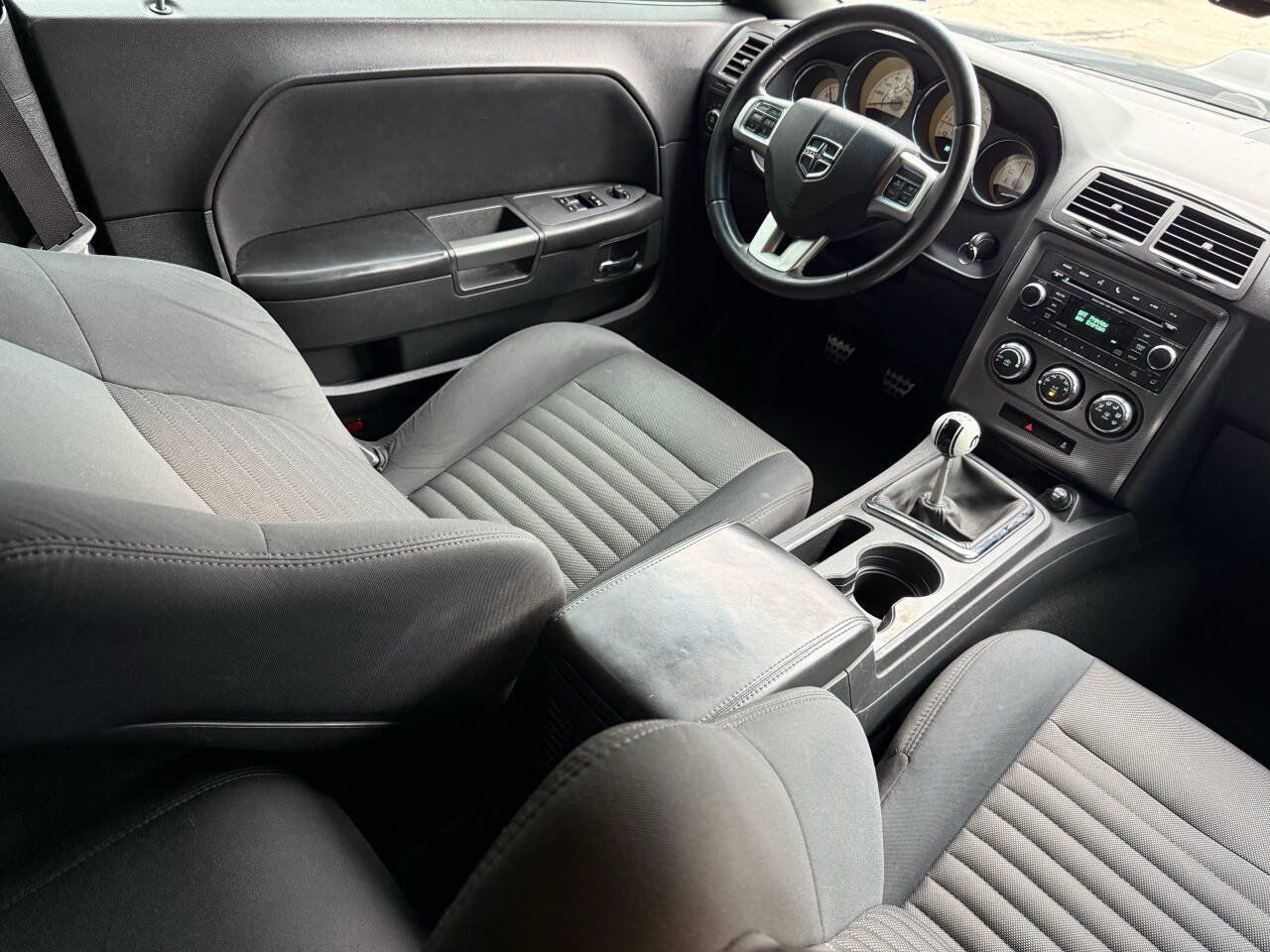 Used 2013 Dodge Challenger R/T RWD image 16