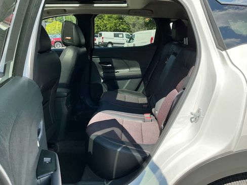Used 2025 Nissan Kicks SR w/ SR Premium Package FWD image 24