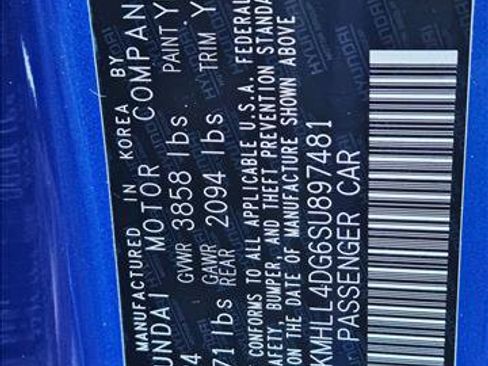 Used 2025 Hyundai Elantra SE image 16