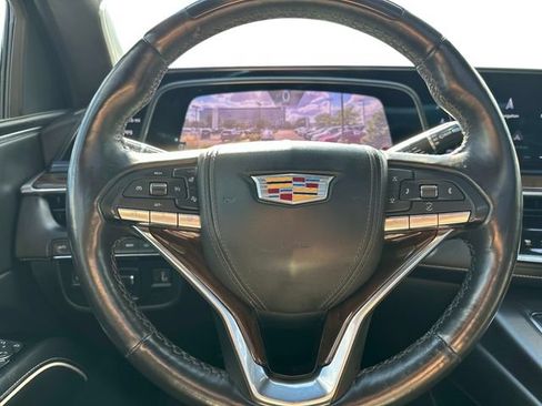 Used 2024 Cadillac Escalade Sport Platinum w/ LPO, ONYX Package AWD/4WD image 21