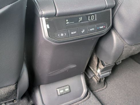 Used 2026 Toyota Highlander XLE AWD/4WD image 26