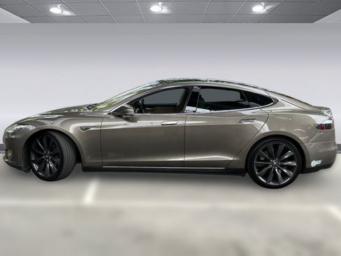 Used 2015 Tesla Model S 85D AWD/4WD image 2