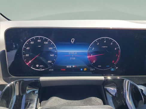 Certified 2025 Mercedes-Benz GLA 250 image 24