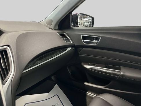 Used 2018 Acura TLX FWD image 28