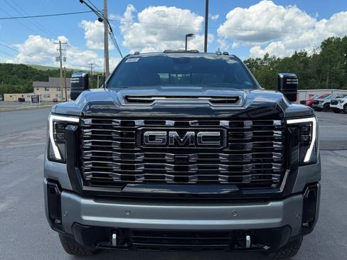 New 2026 GMC Sierra 2500 Denali Ultimate AWD/4WD image 2