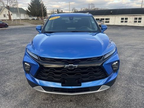 Used 2024 Chevrolet Blazer LT w/ Convenience Package image 2