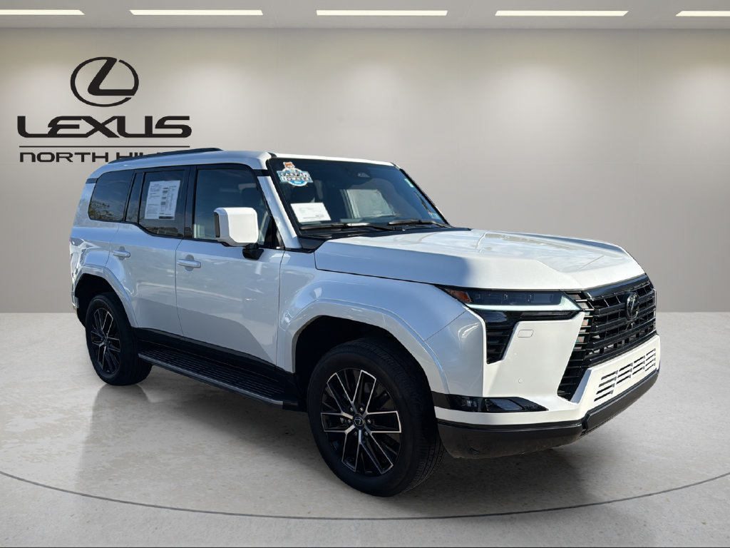 Used 2025 Lexus GX 550 w/ Accessory Package (2T) AWD/4WD image 4