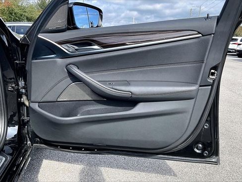 Used 2023 BMW 530i 530i w/ Premium Package image 25