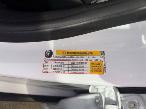 Used 2022 Chevrolet Malibu LT image 38