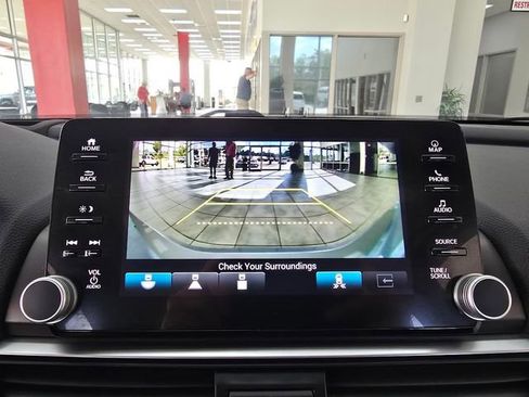 Used 2021 Honda Accord Touring image 27