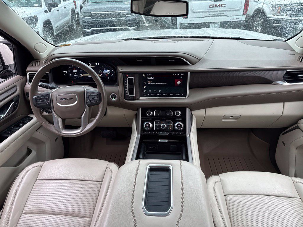 Used 2022 GMC Yukon Denali AWD/4WD image 15